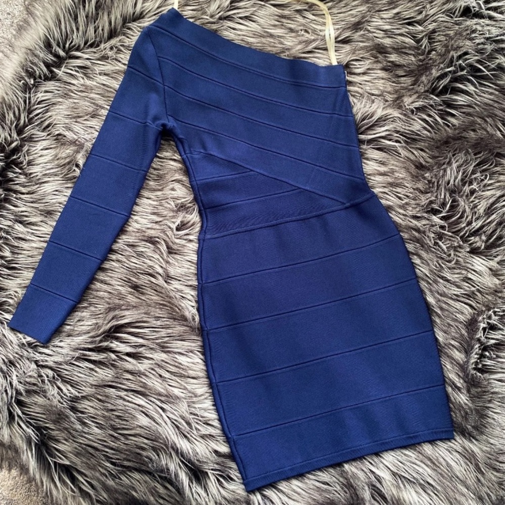 MARCIANO DRESS ✨✨✨
